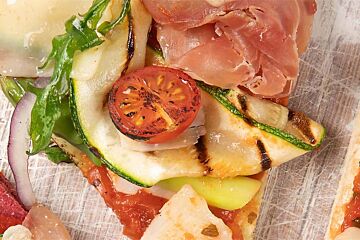 Flatbread seranoham               