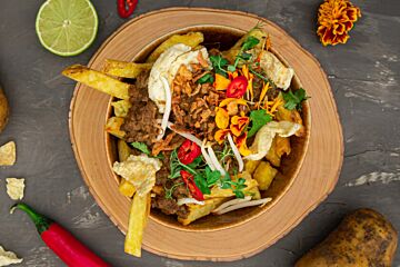 Loaded fries rendang pulled oats