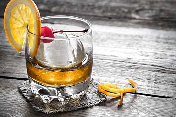 Snowball cocktail