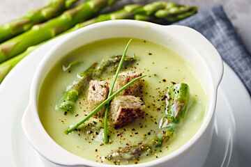 Romige aspergesoep        