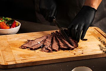 Langzaam gegaarde brisket van de BBQ