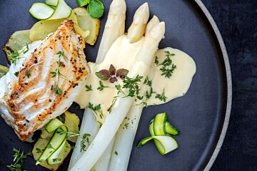 Gebakken kabeljauw met asperges