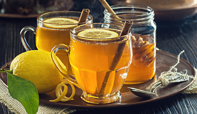 Hot cinnamon toddy