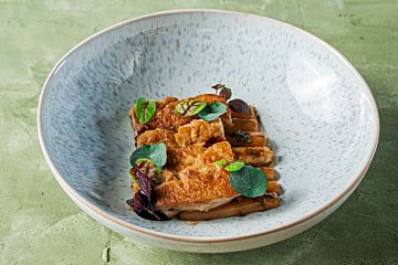 Zwezerik met gebakken asperges